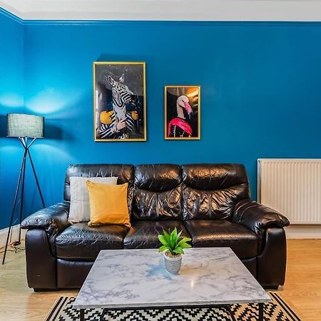 Traditional 1-Bed Flat In Southside Glasgow Exterior foto